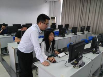 深圳微軟技術(shù)中心與北京理工大學(xué)珠海學(xué)院攜手共建培訓(xùn)基地，共育計(jì)算機(jī)技術(shù)英才